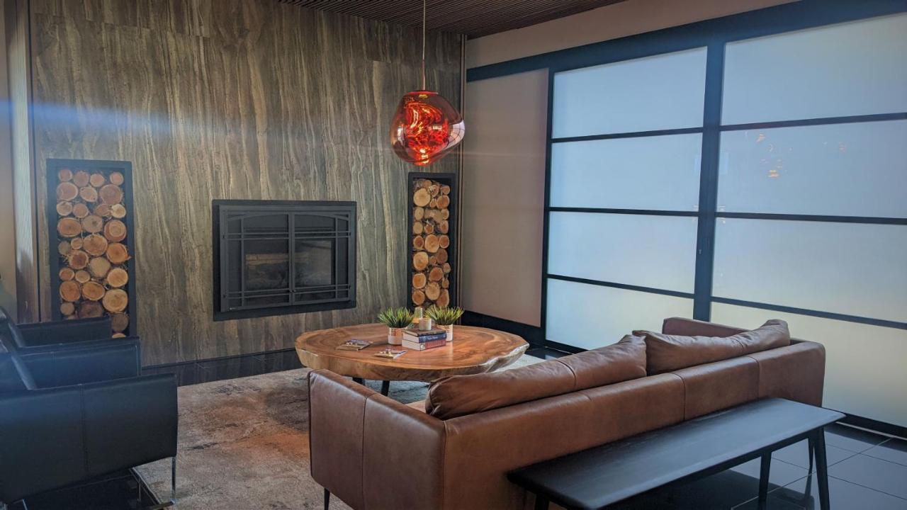 Clarenville Inn エクステリア 写真