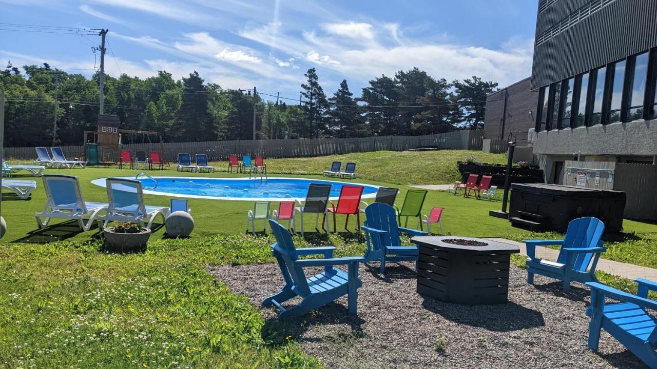 Clarenville Inn エクステリア 写真