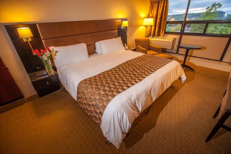 Clarenville Inn エクステリア 写真