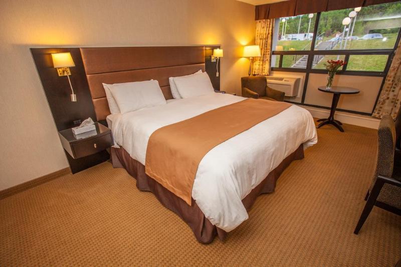 Clarenville Inn エクステリア 写真