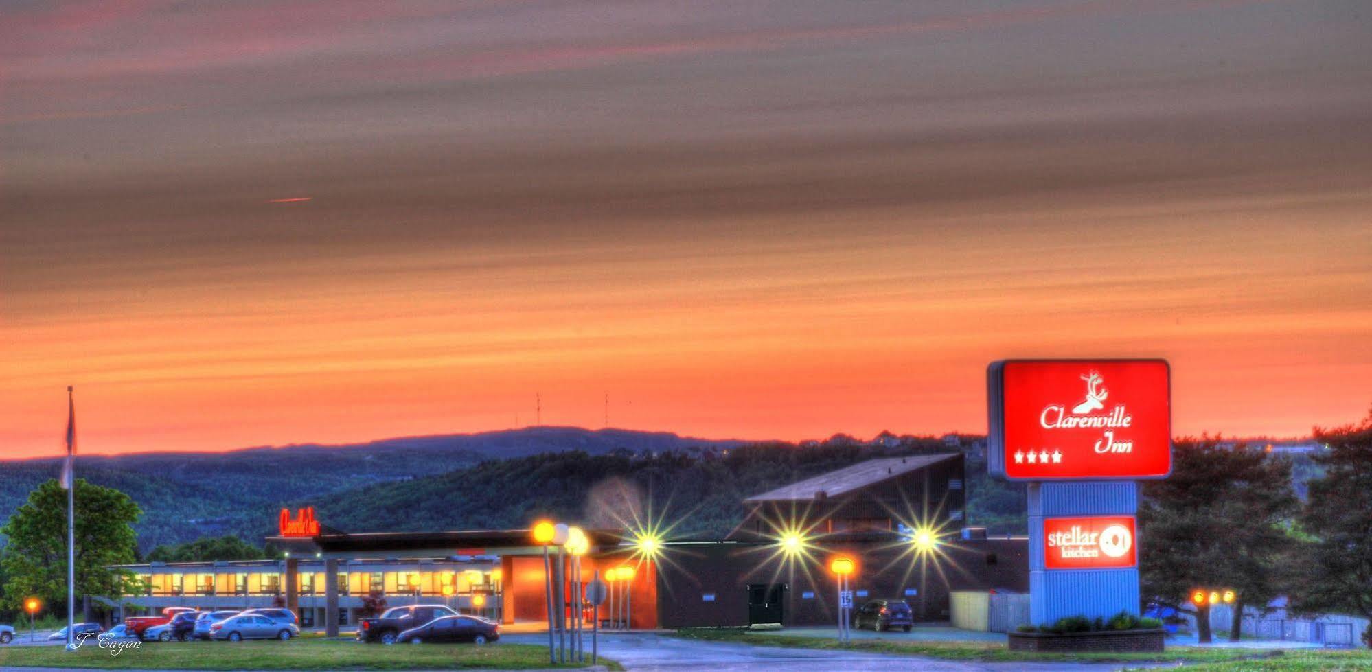 Clarenville Inn エクステリア 写真