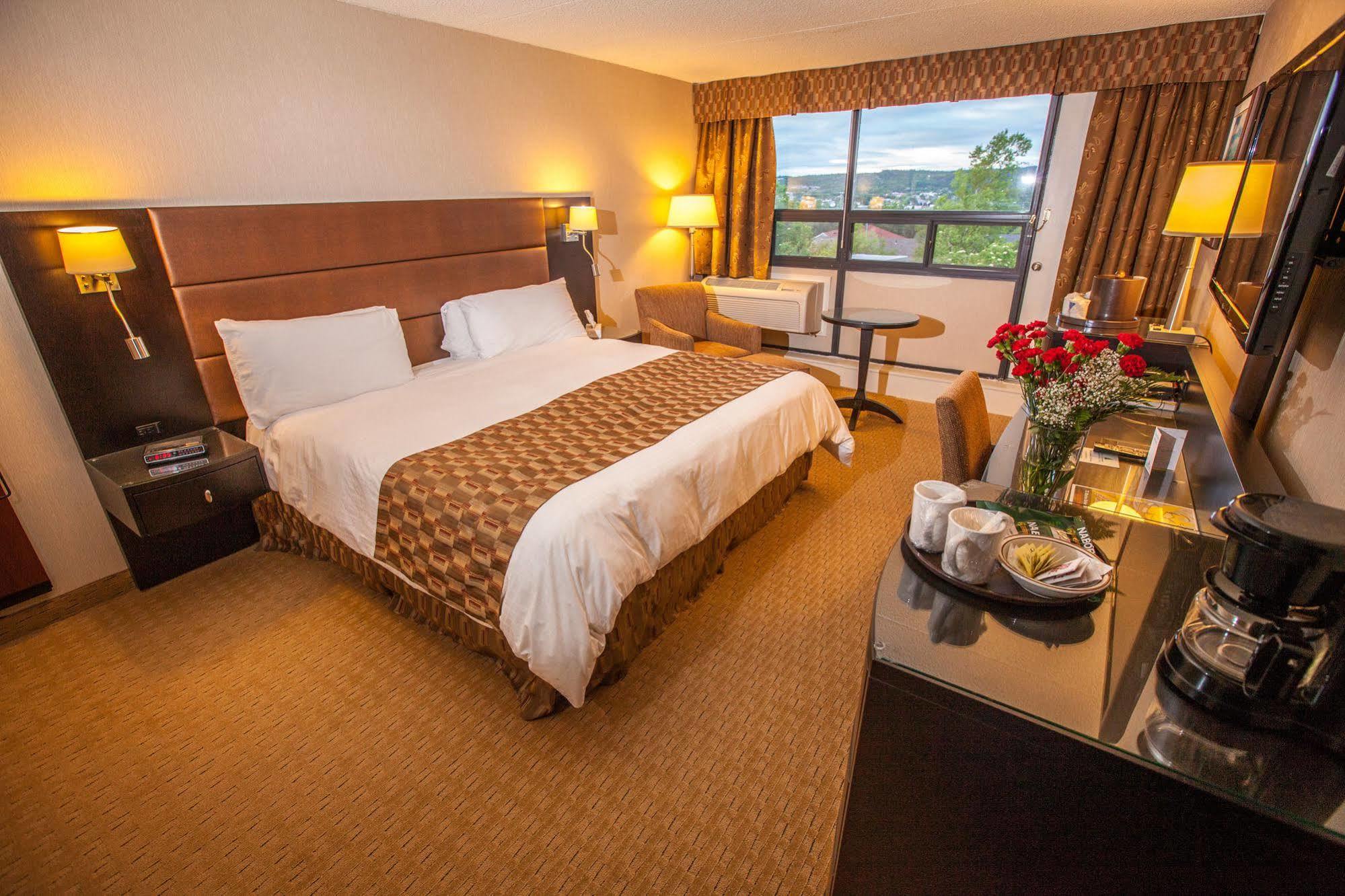 Clarenville Inn エクステリア 写真